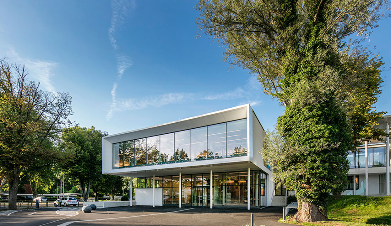 HEALING ARCHITECTURE